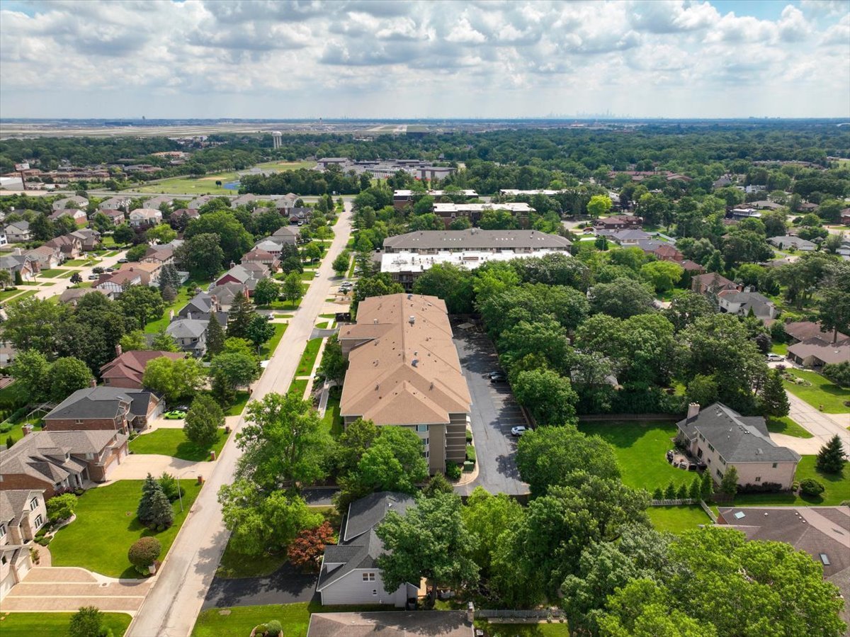 440 E Montrose Avenue #106, Wood Dale, IL 60191