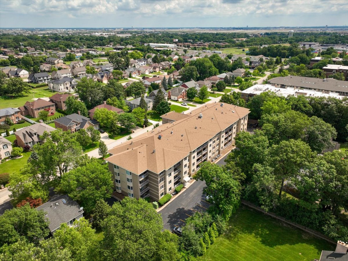 440 E Montrose Avenue #106, Wood Dale, IL 60191