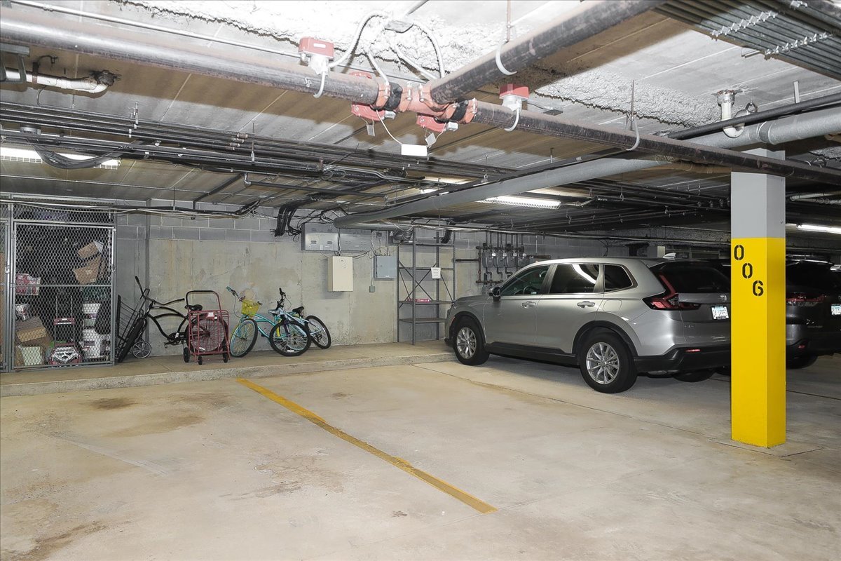 440 E Montrose Avenue #106, Wood Dale, IL 60191