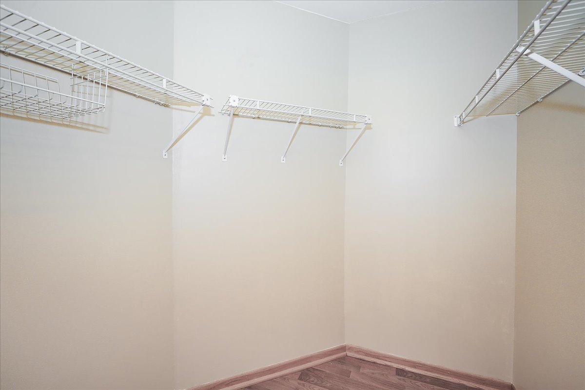 440 E Montrose Avenue #106, Wood Dale, IL 60191