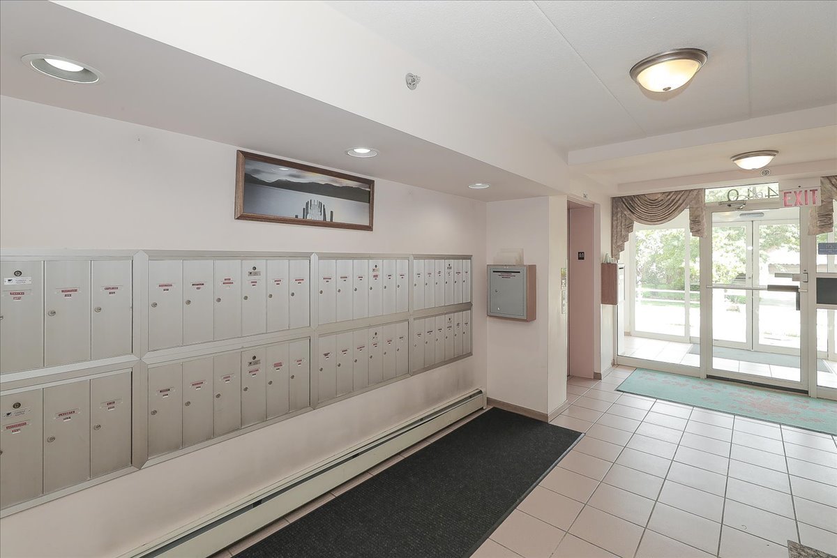 440 E Montrose Avenue #106, Wood Dale, IL 60191