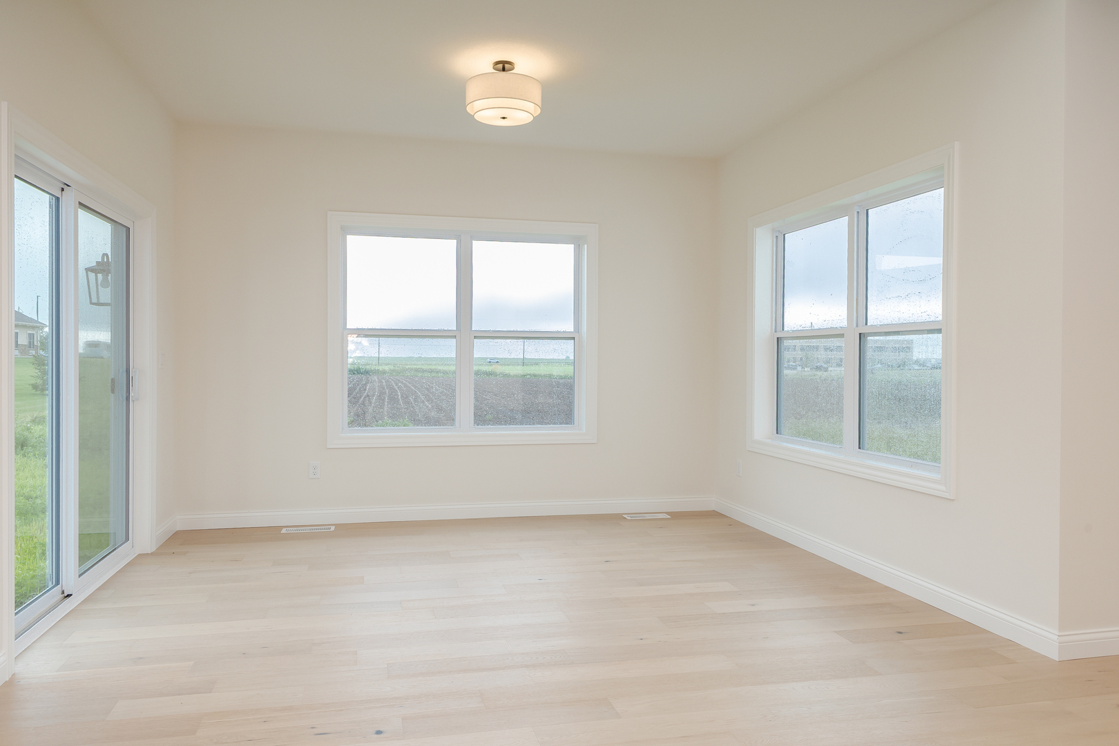 1313 Woodbine Road, Bloomington, IL 61704