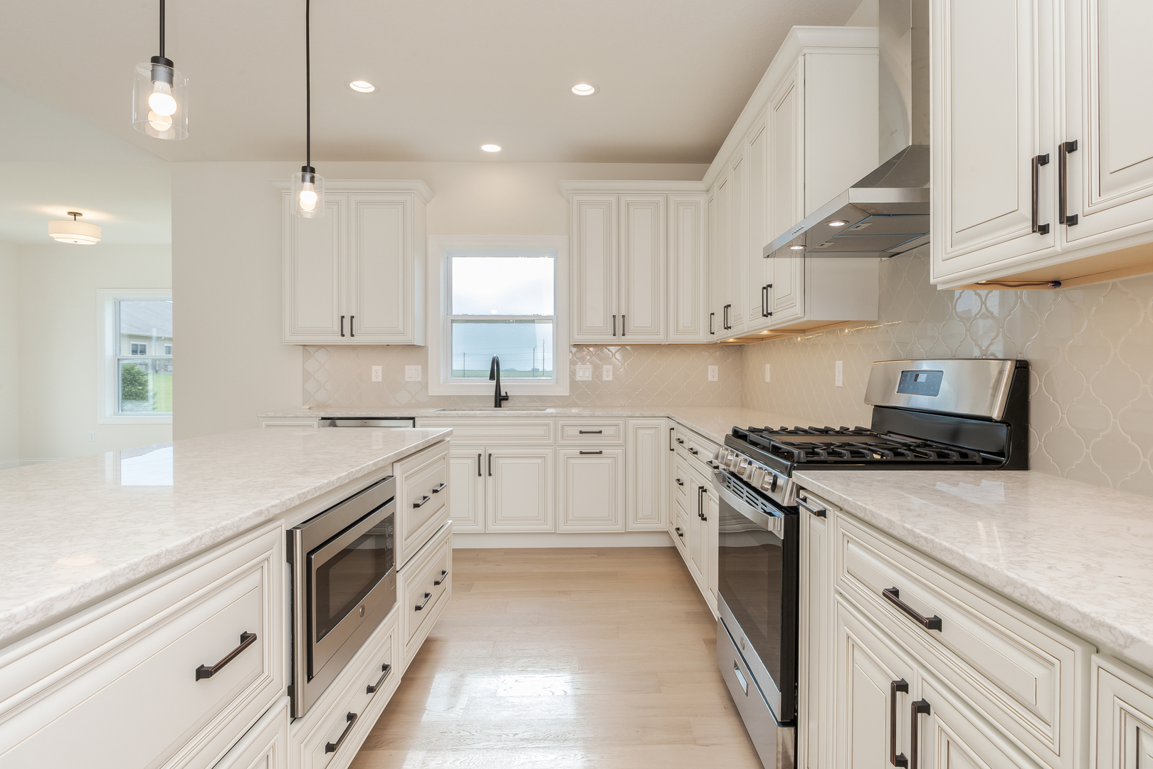 1313 Woodbine Road, Bloomington, IL 61704