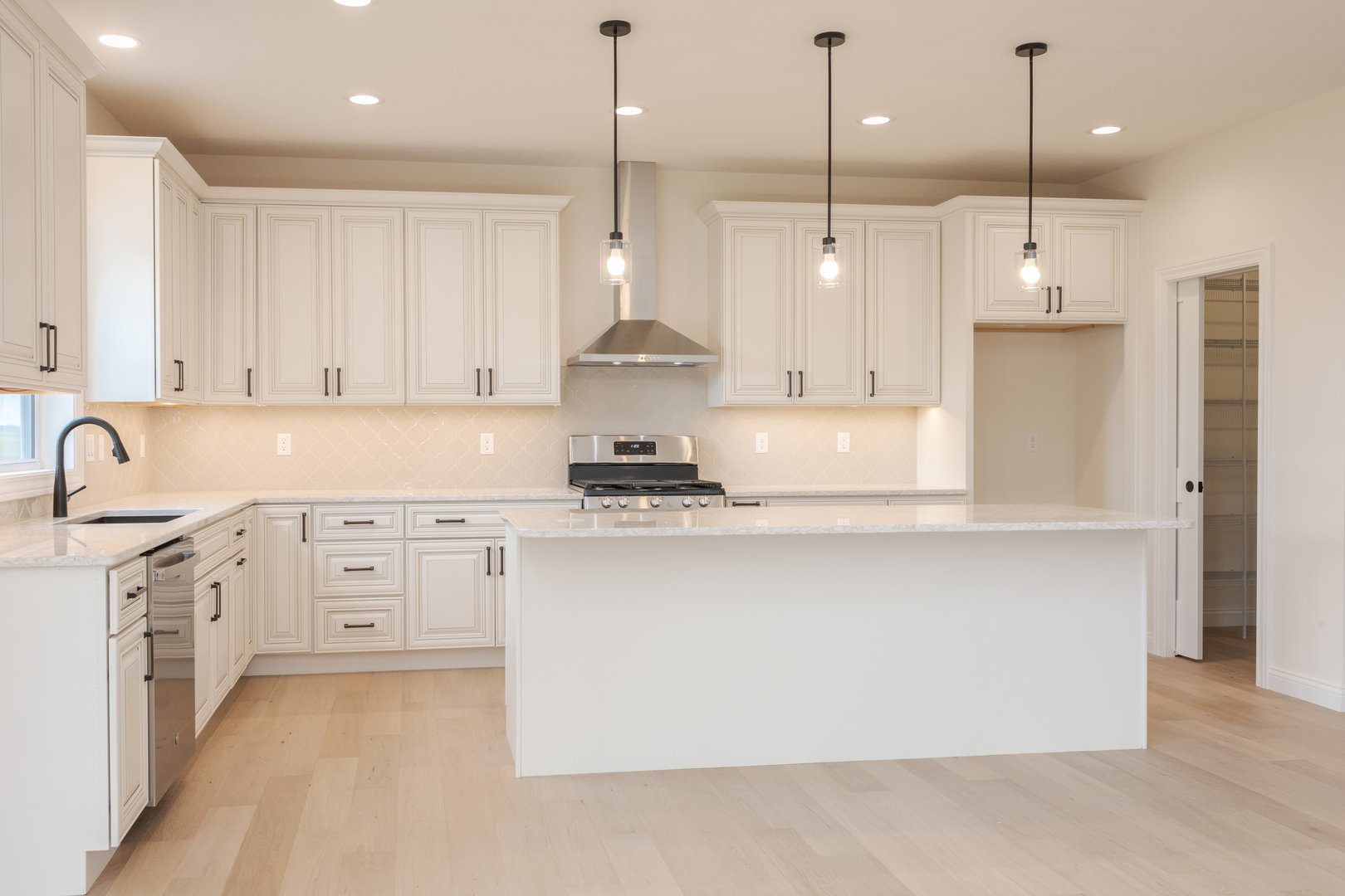 1313 Woodbine Road, Bloomington, IL 61704