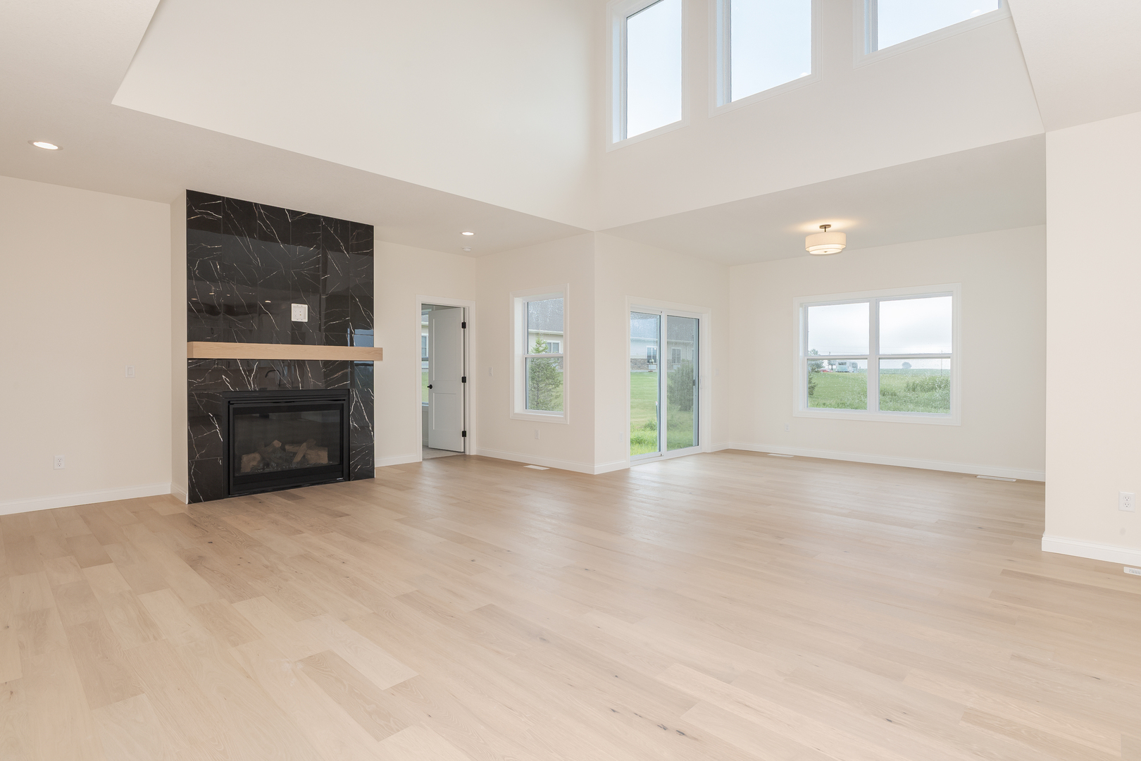 1313 Woodbine Road, Bloomington, IL 61704