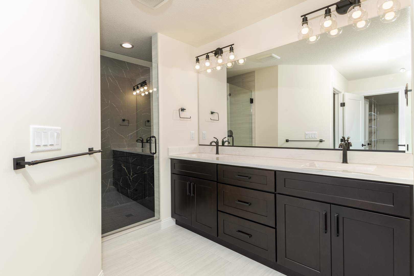 1313 Woodbine Road, Bloomington, IL 61704