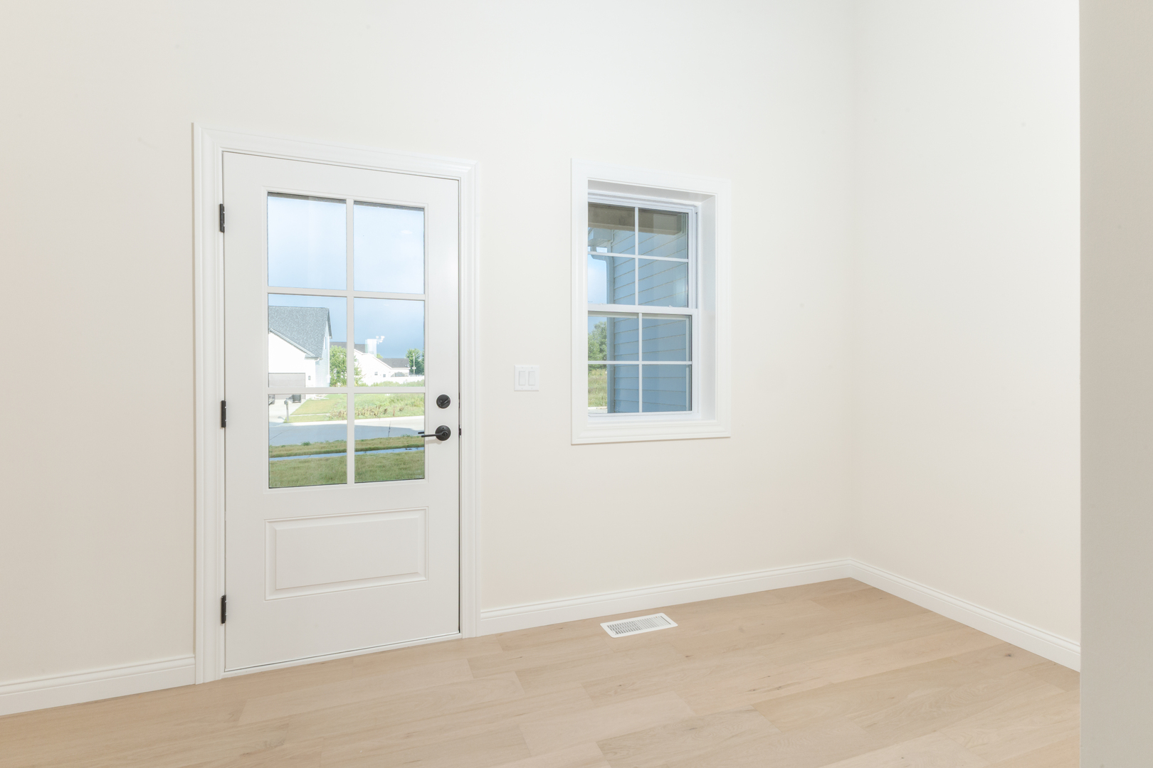 1313 Woodbine Road, Bloomington, IL 61704