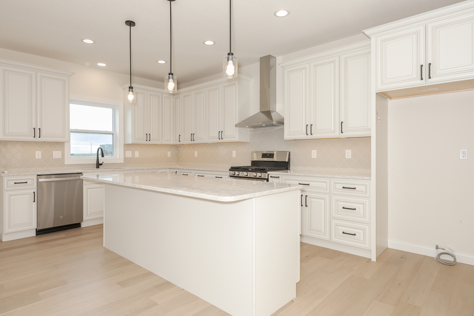 1313 Woodbine Road, Bloomington, IL 61704