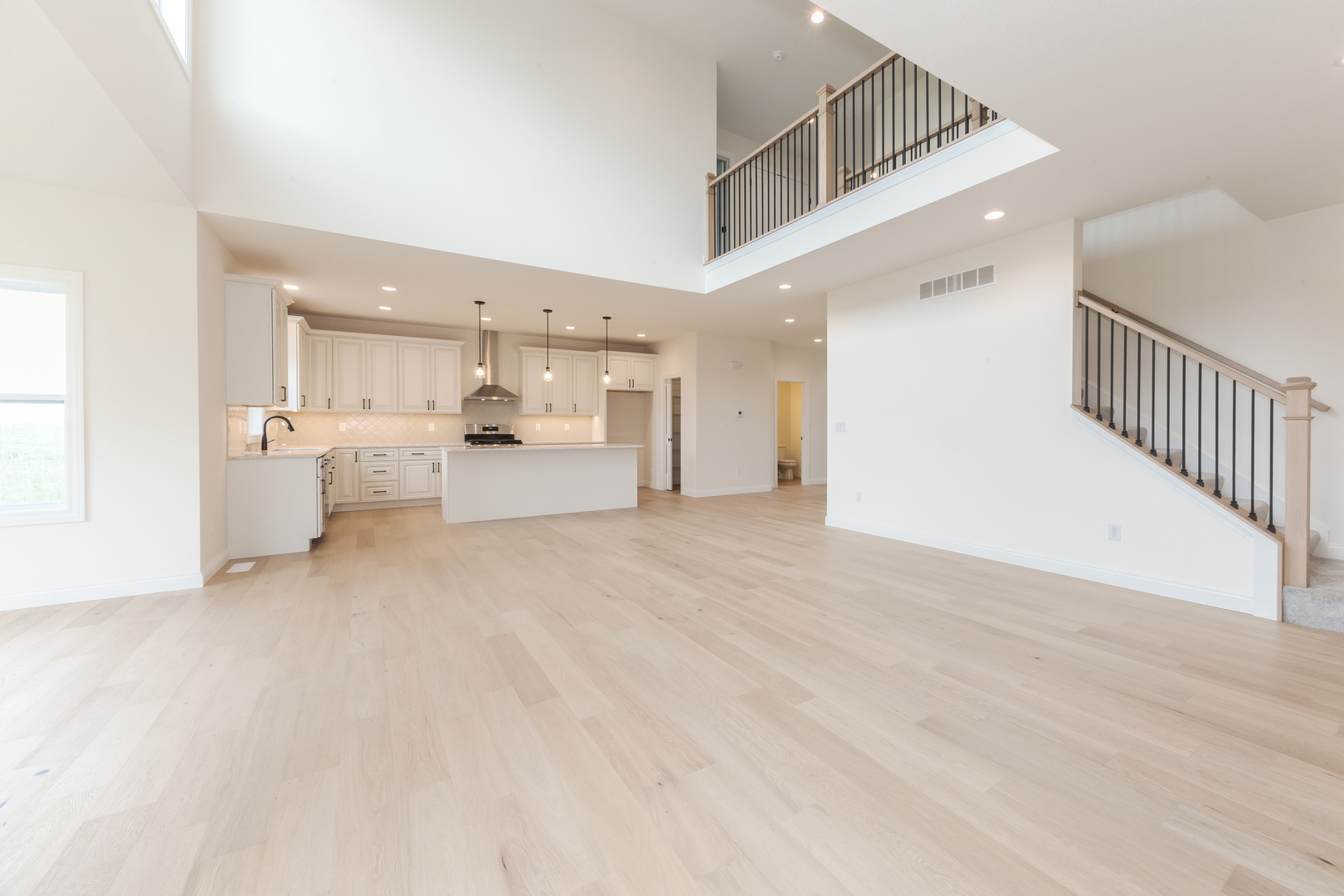 1313 Woodbine Road, Bloomington, IL 61704