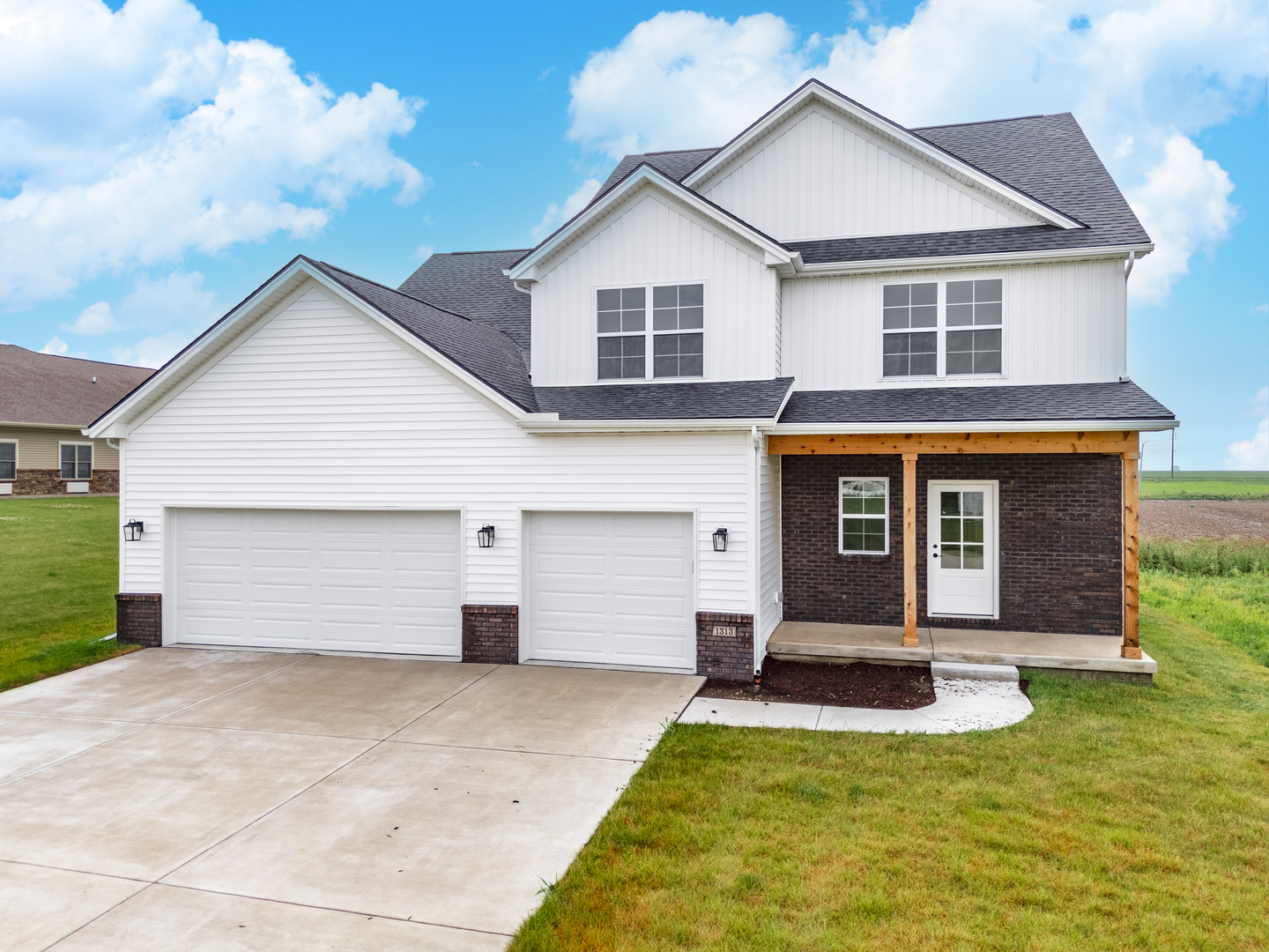 1313 Woodbine Road, Bloomington, IL 61704