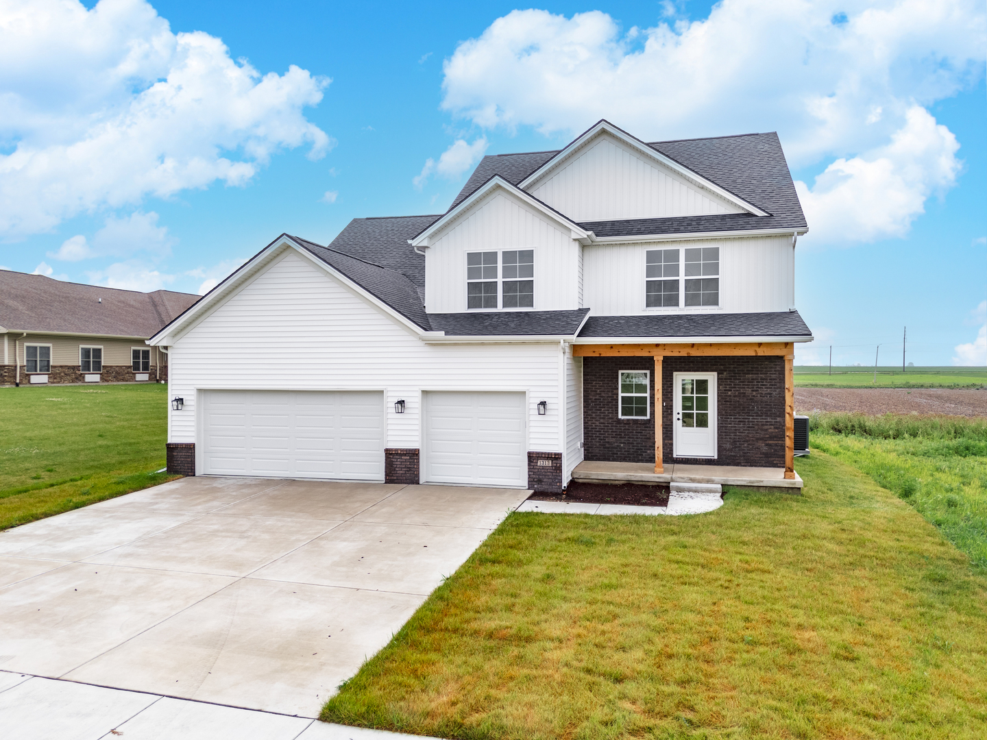 1313 Woodbine Road, Bloomington, IL 61704