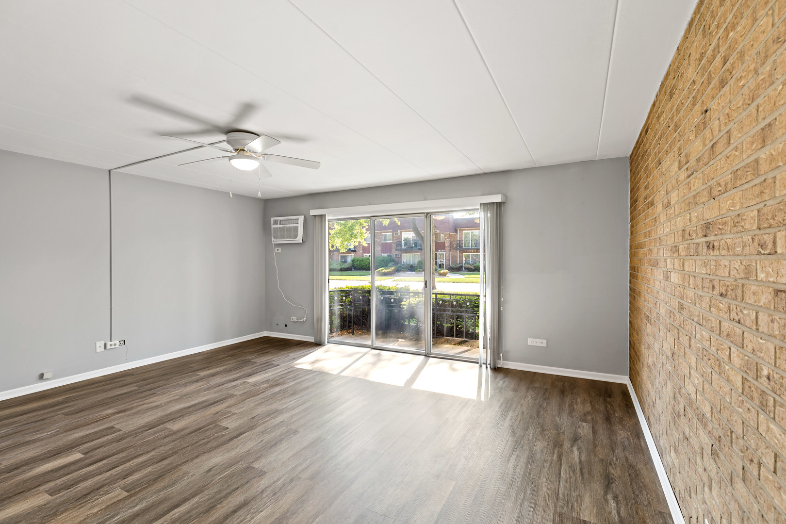 18205 Hart Drive #1A, Homewood, IL 60430