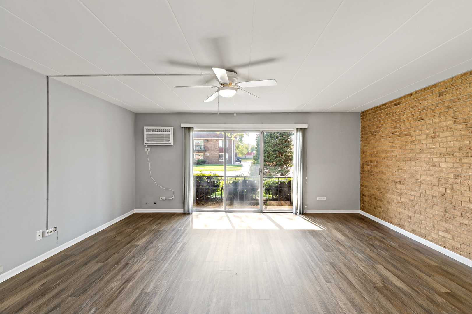 18205 Hart Drive #1A, Homewood, IL 60430