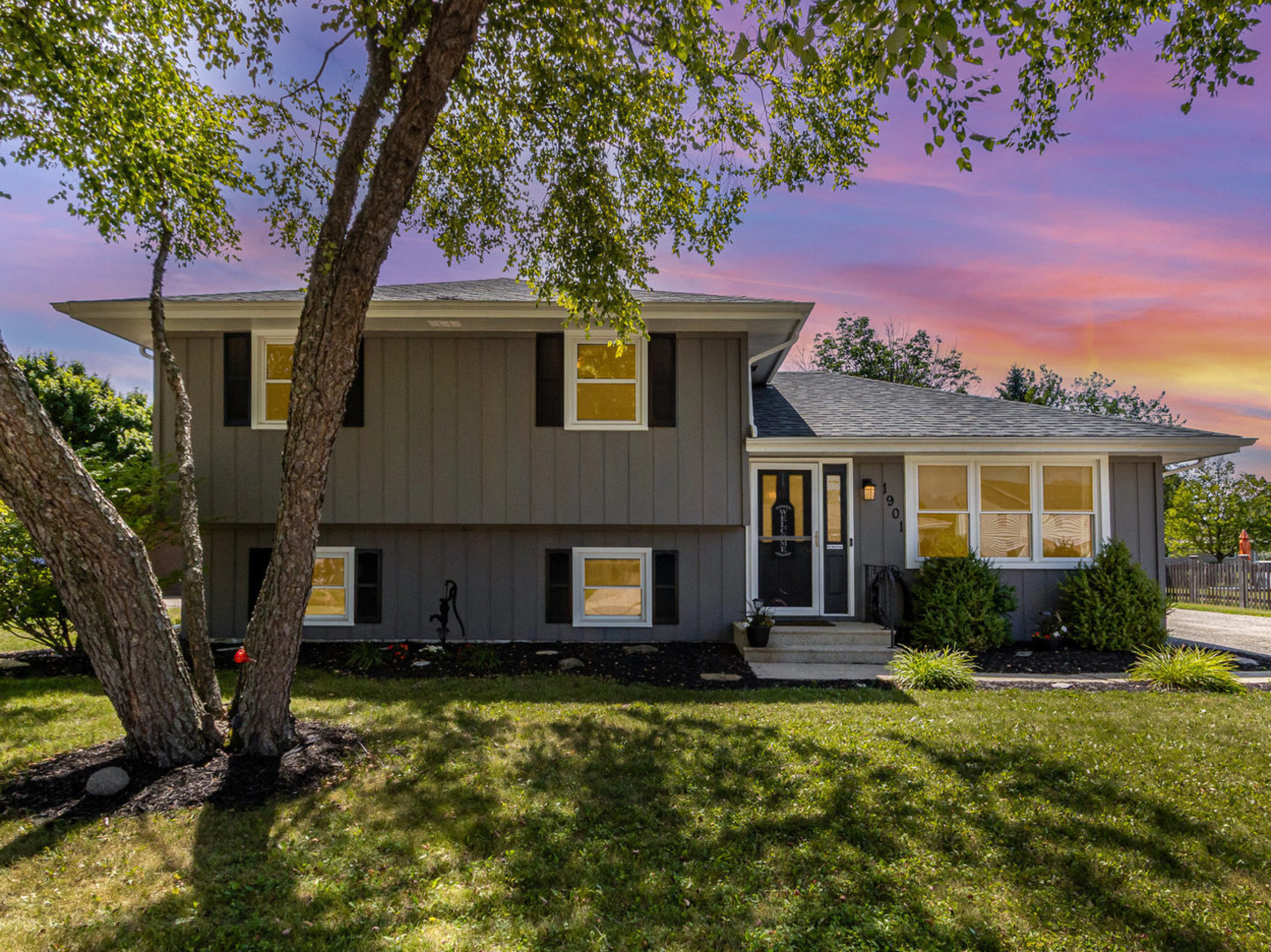 1901 Cecily Drive, Joliet, IL 60435