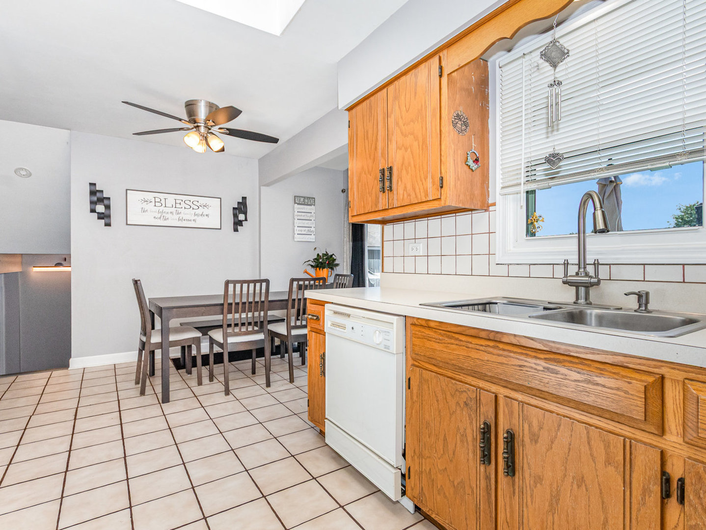 1901 Cecily Drive, Joliet, IL 60435