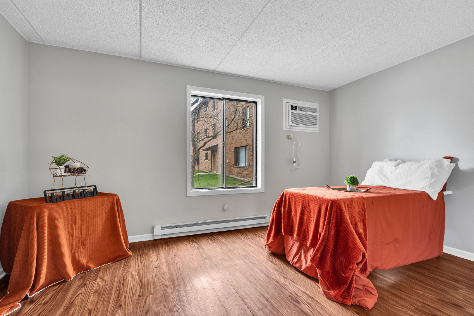 605 N Briar Hill Lane #2, Addison, IL 60101