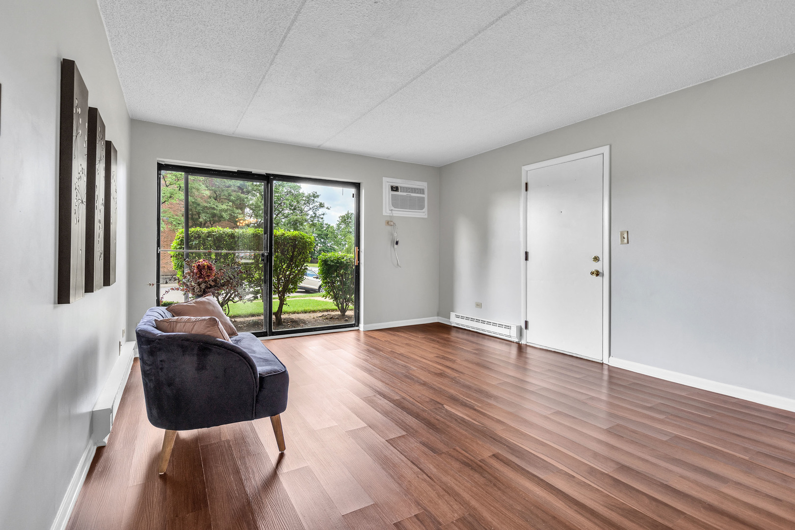 605 N Briar Hill Lane #2, Addison, IL 60101