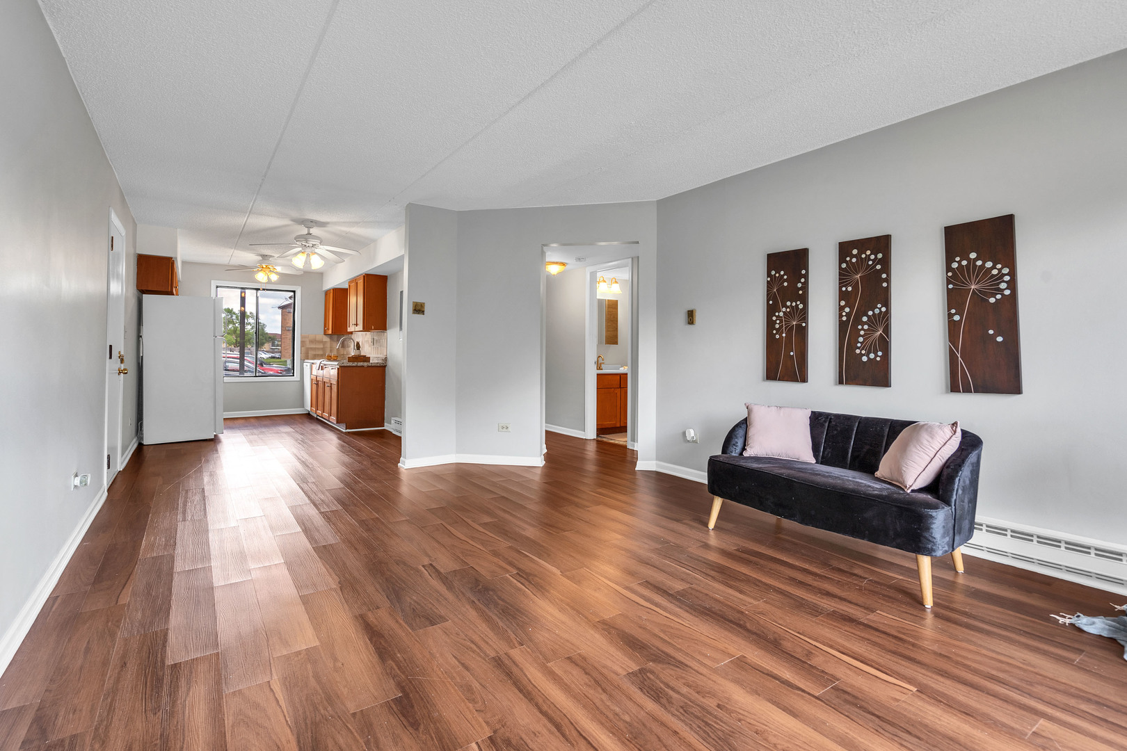 605 N Briar Hill Lane #2, Addison, IL 60101
