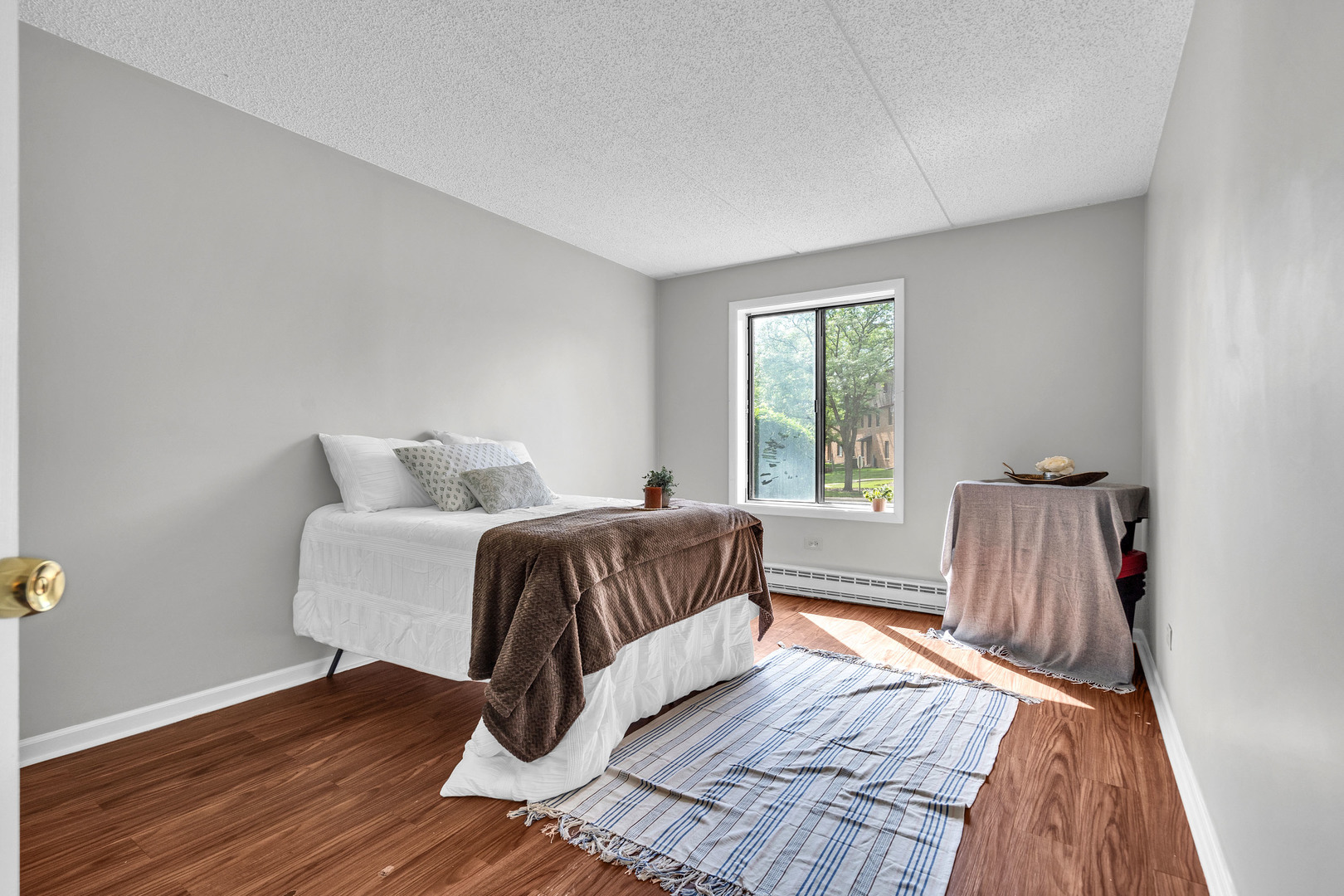 605 N Briar Hill Lane #2, Addison, IL 60101