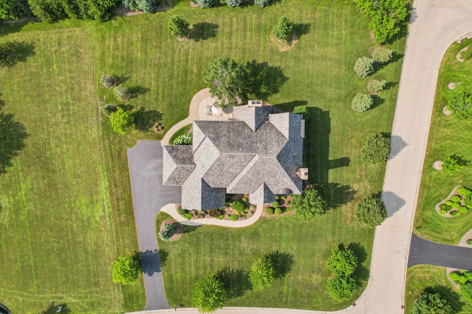 21070 W SUMMERFIELD Court, Kildeer, IL 60047