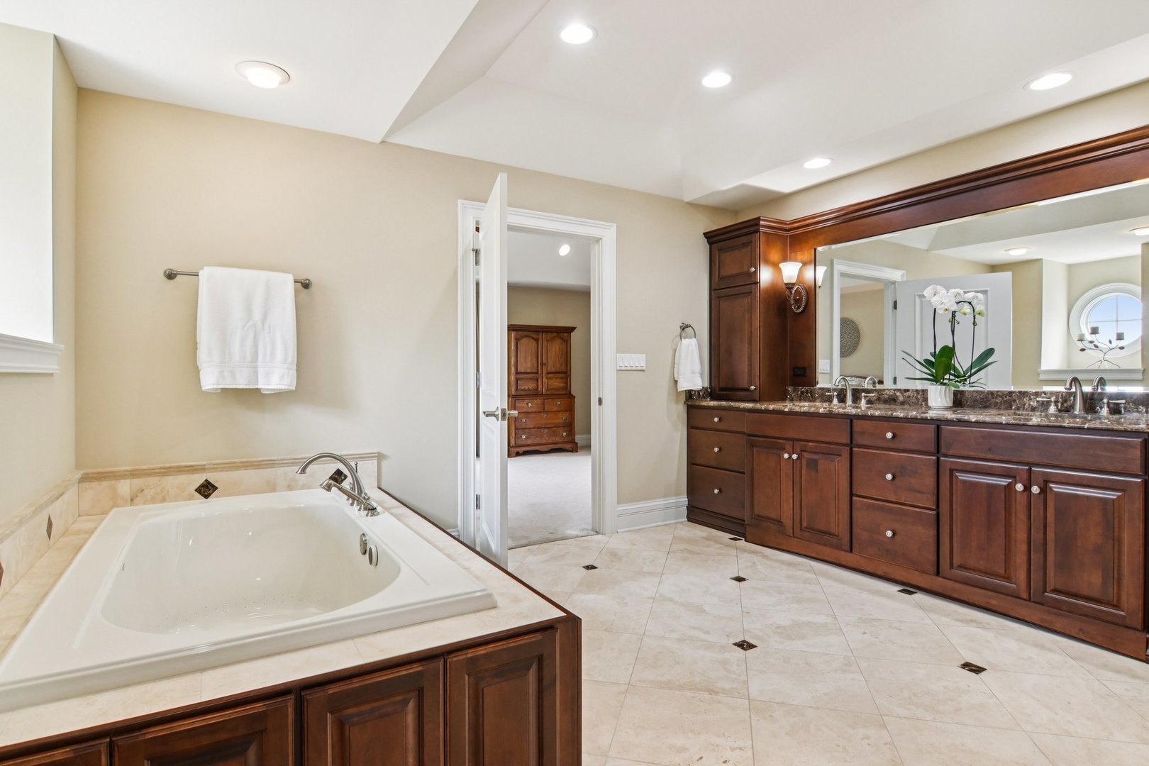 21070 W SUMMERFIELD Court, Kildeer, IL 60047