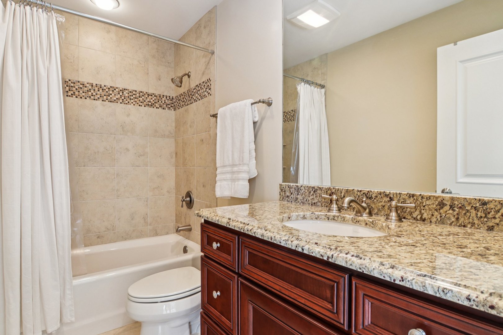 21070 W SUMMERFIELD Court, Kildeer, IL 60047