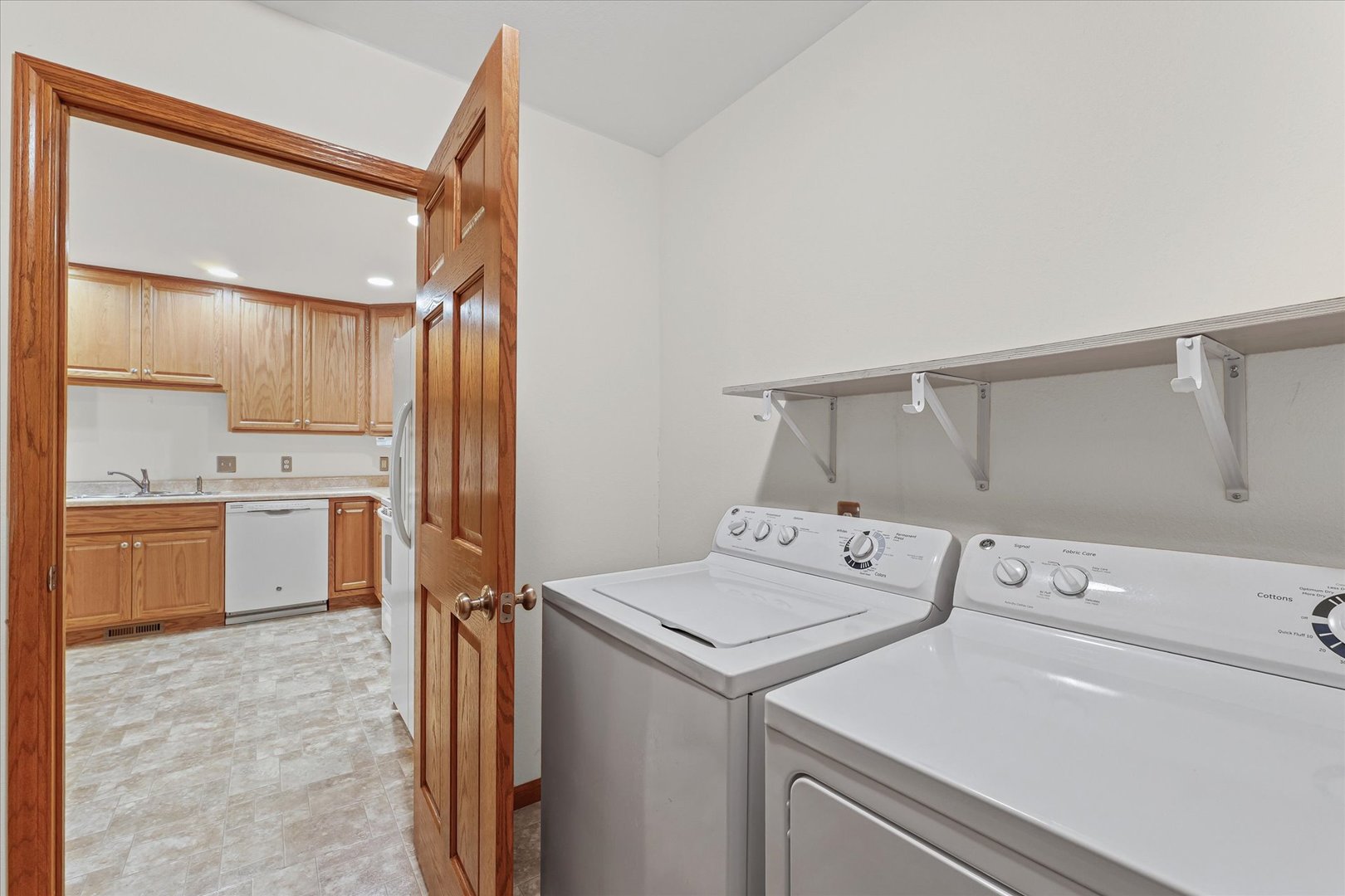 1255 George Rock Drive #1255, Farmer City, IL 61842