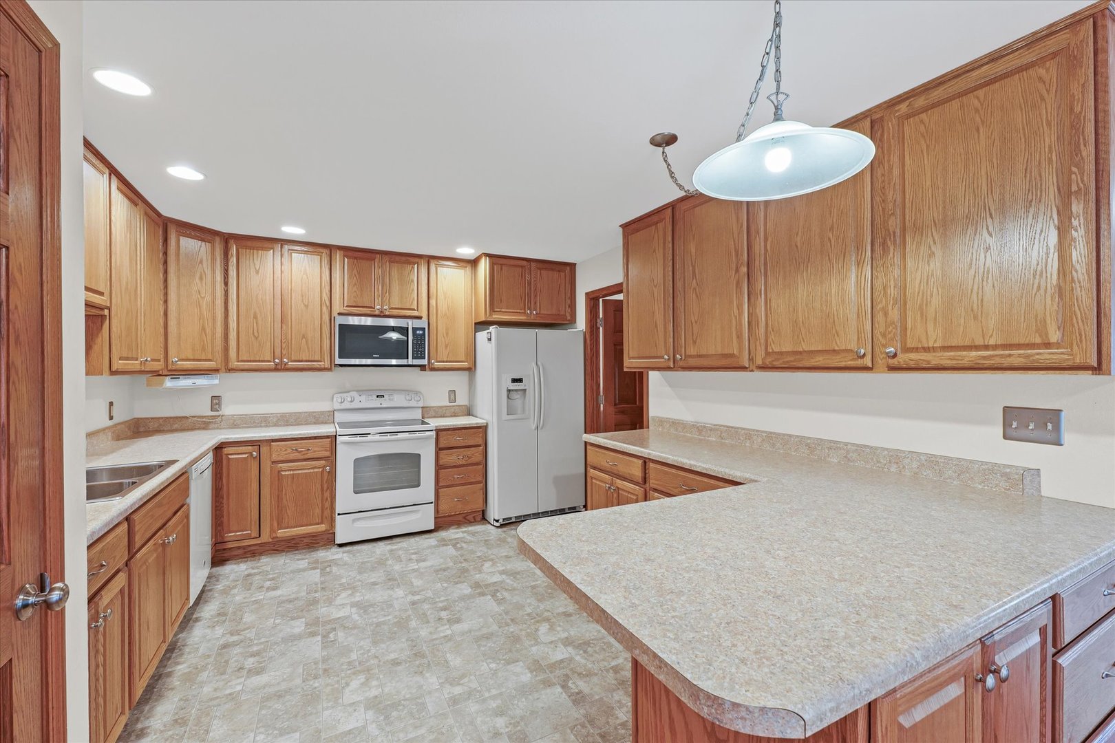 1255 George Rock Drive #1255, Farmer City, IL 61842