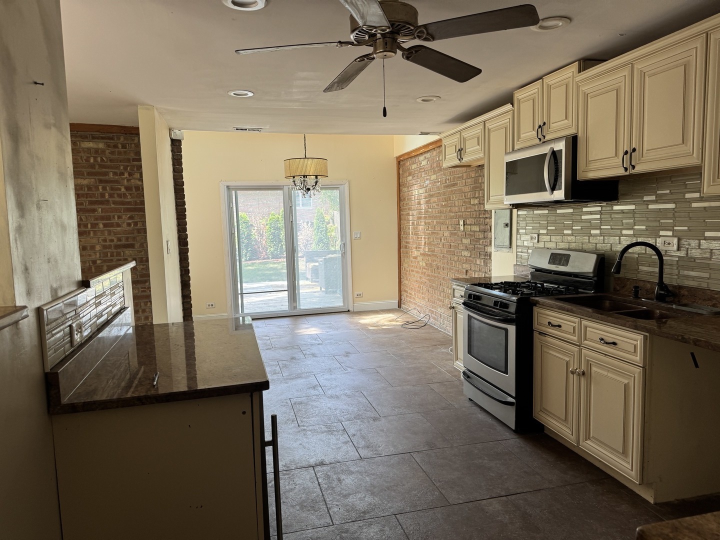 18522 Western Avenue, Homewood, IL 60430