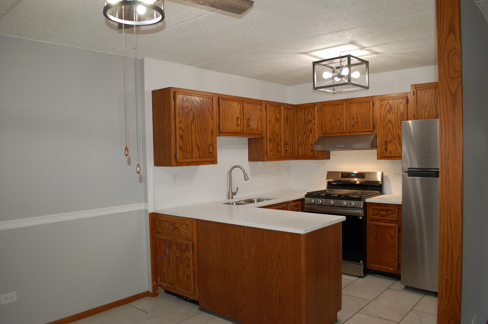 5S070 PEBBLEWOOD Lane #G-7, Naperville, IL 60563