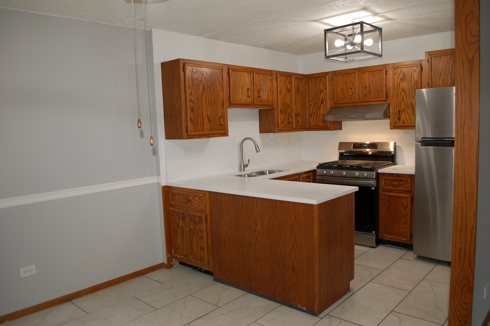 5S070 PEBBLEWOOD Lane #G-7, Naperville, IL 60563
