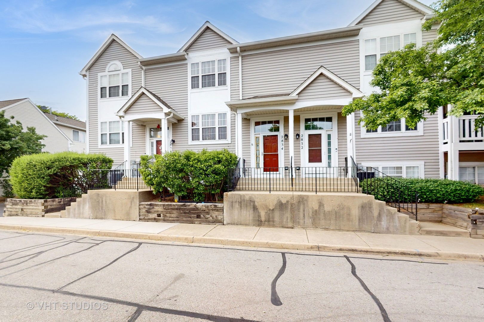 2834 Shelly Lane, Aurora, IL 60504