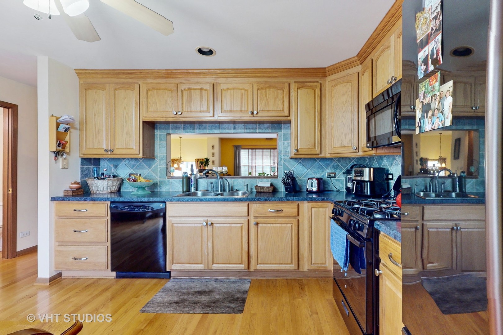 2834 Shelly Lane, Aurora, IL 60504