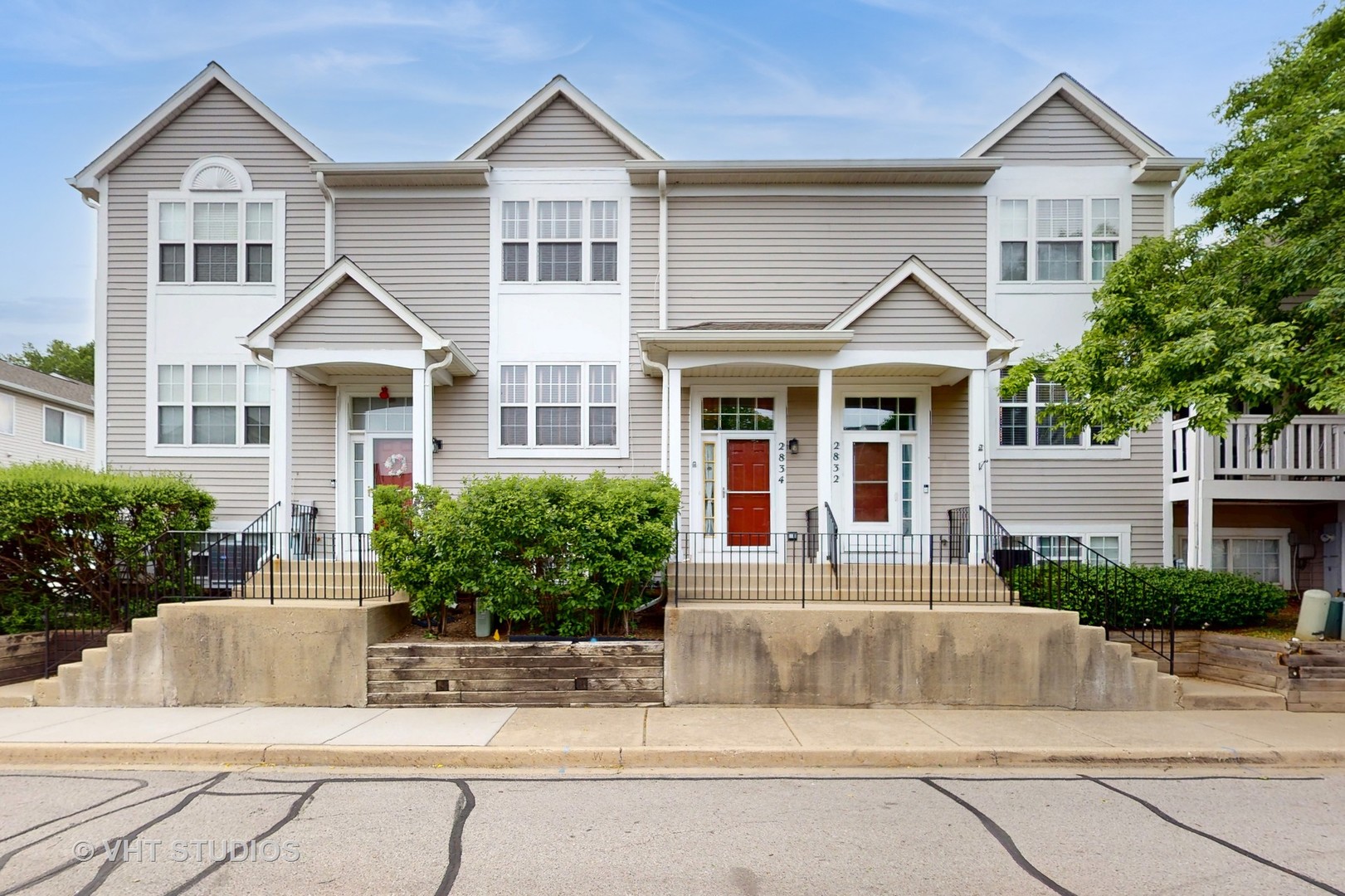 2834 Shelly Lane, Aurora, IL 60504