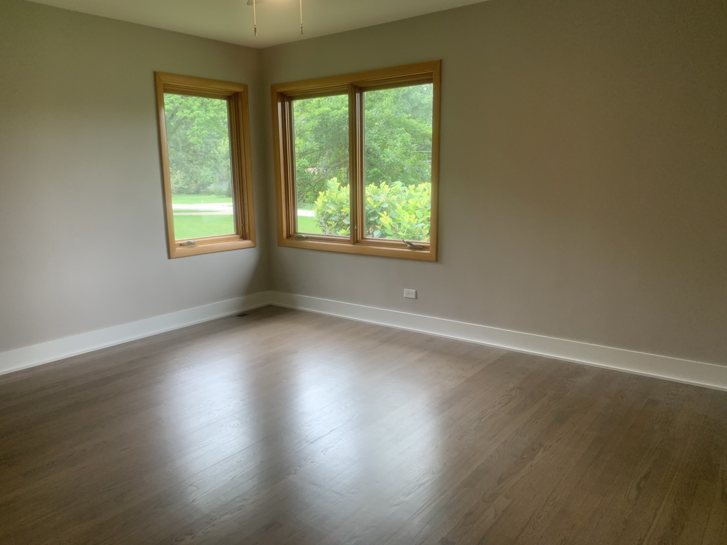 6411 Pontiac Drive, Indian Head Park, IL 60525