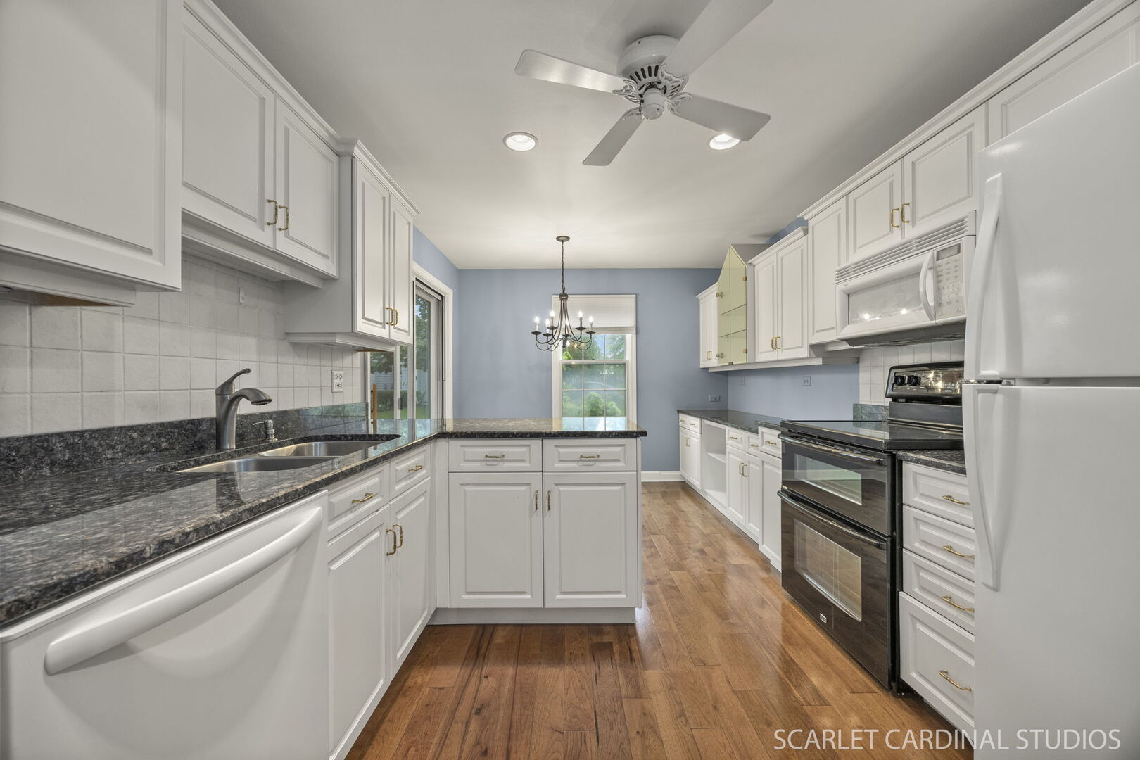 2148 Sunderland Court #101A, Naperville, IL 60565