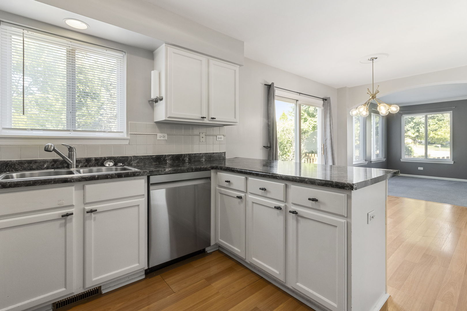 106 Brookhaven Court, Sugar Grove, IL 60554