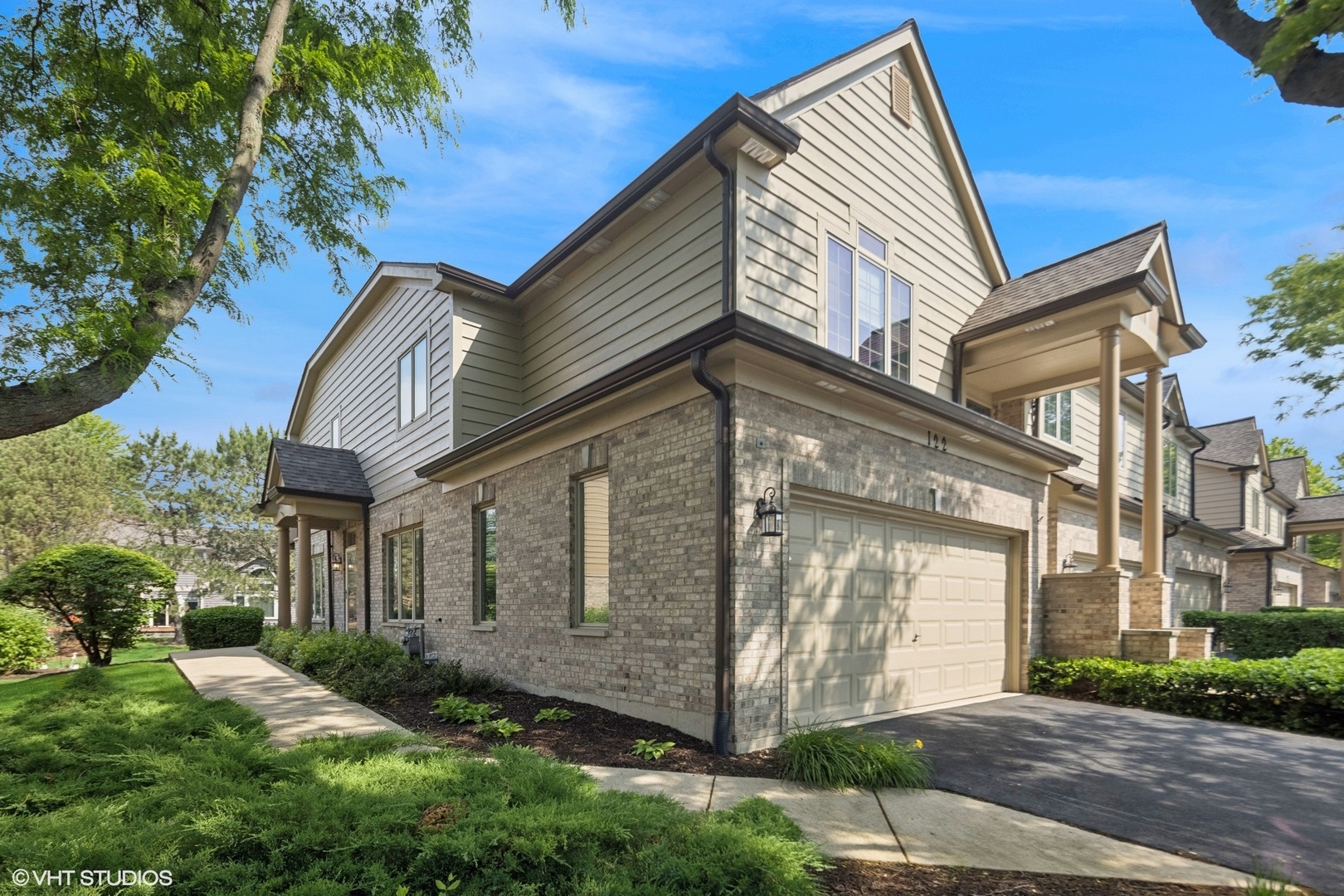 122 Santa Fe Lane, Willow Springs, IL 60480