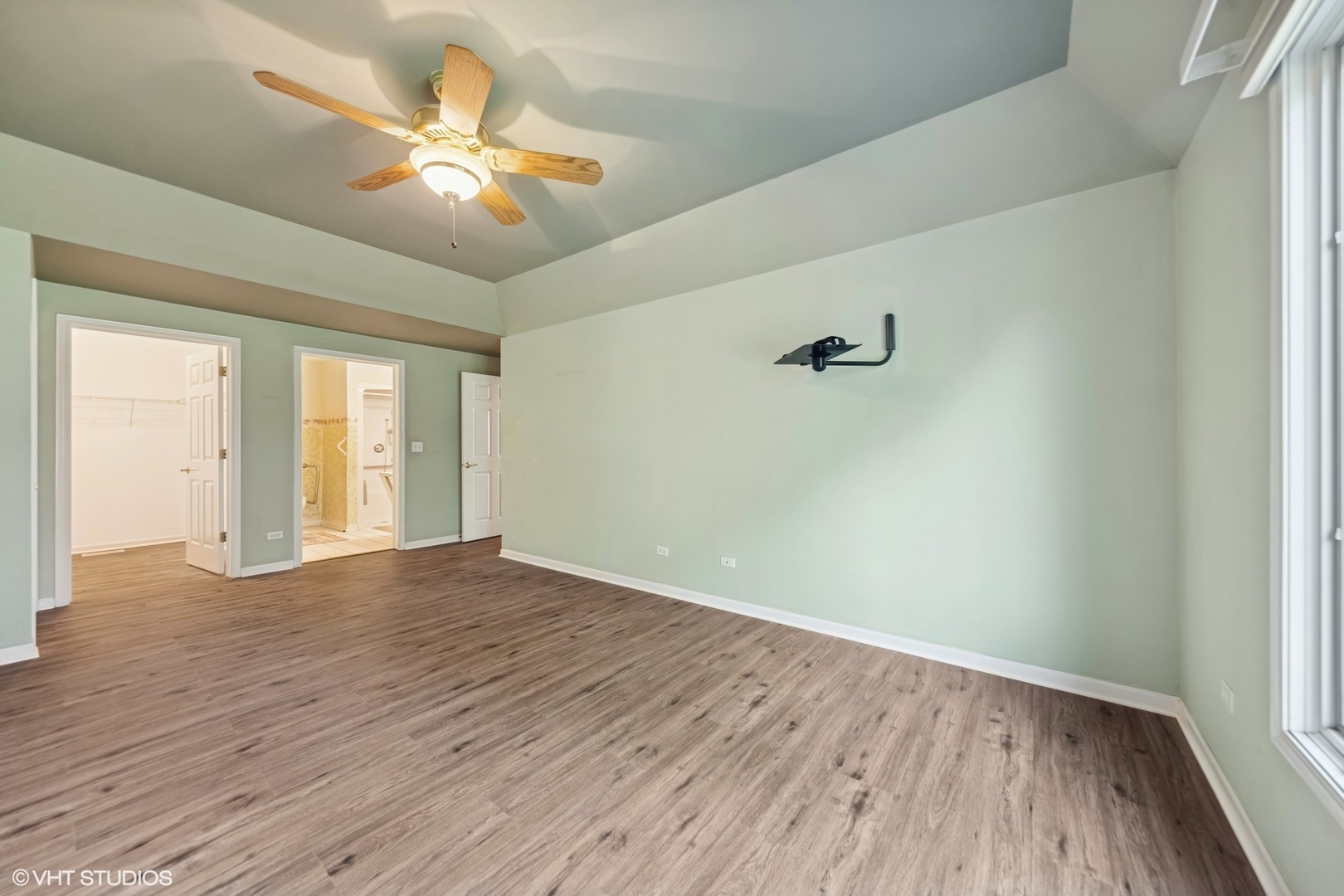 122 Santa Fe Lane, Willow Springs, IL 60480