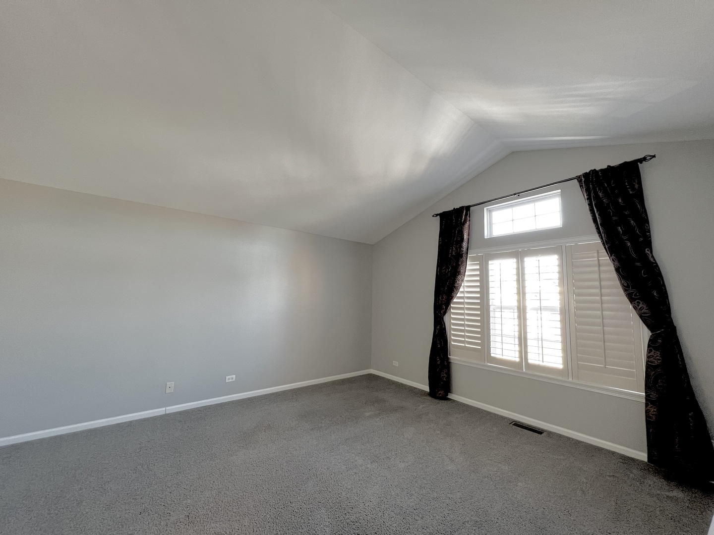 2936 Kentshire Circle, Naperville, IL 60564