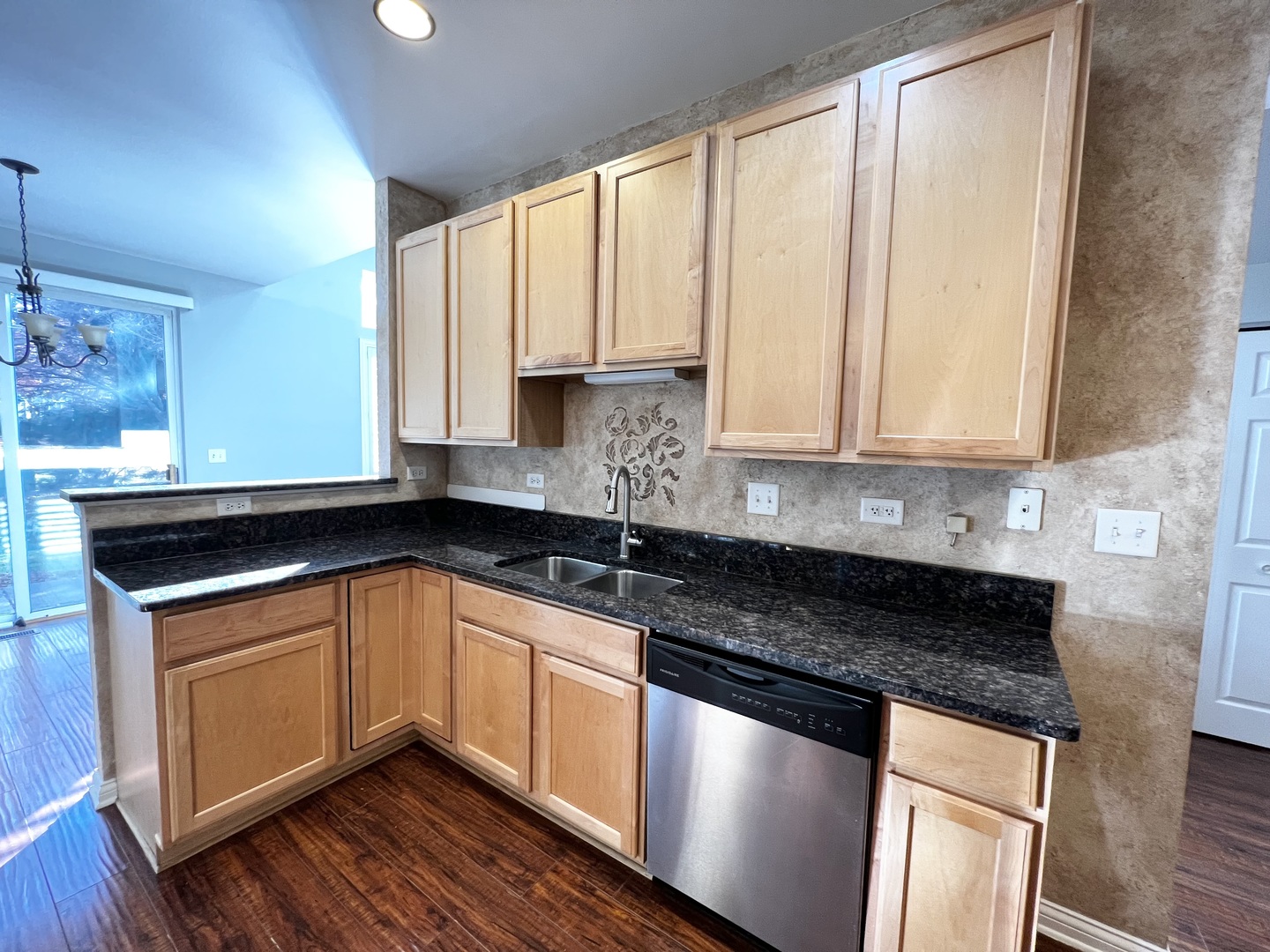 2936 Kentshire Circle, Naperville, IL 60564