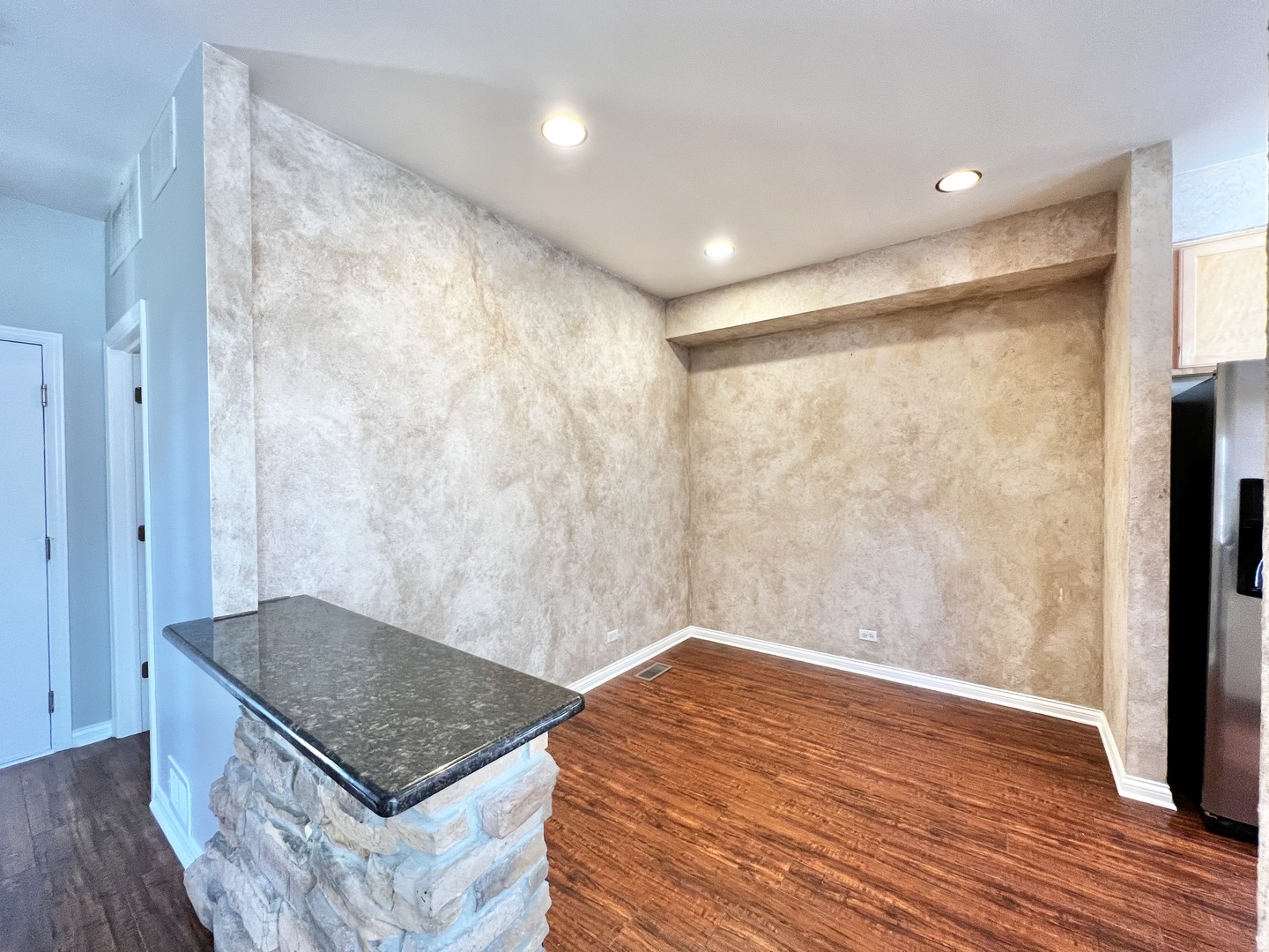 2936 Kentshire Circle, Naperville, IL 60564
