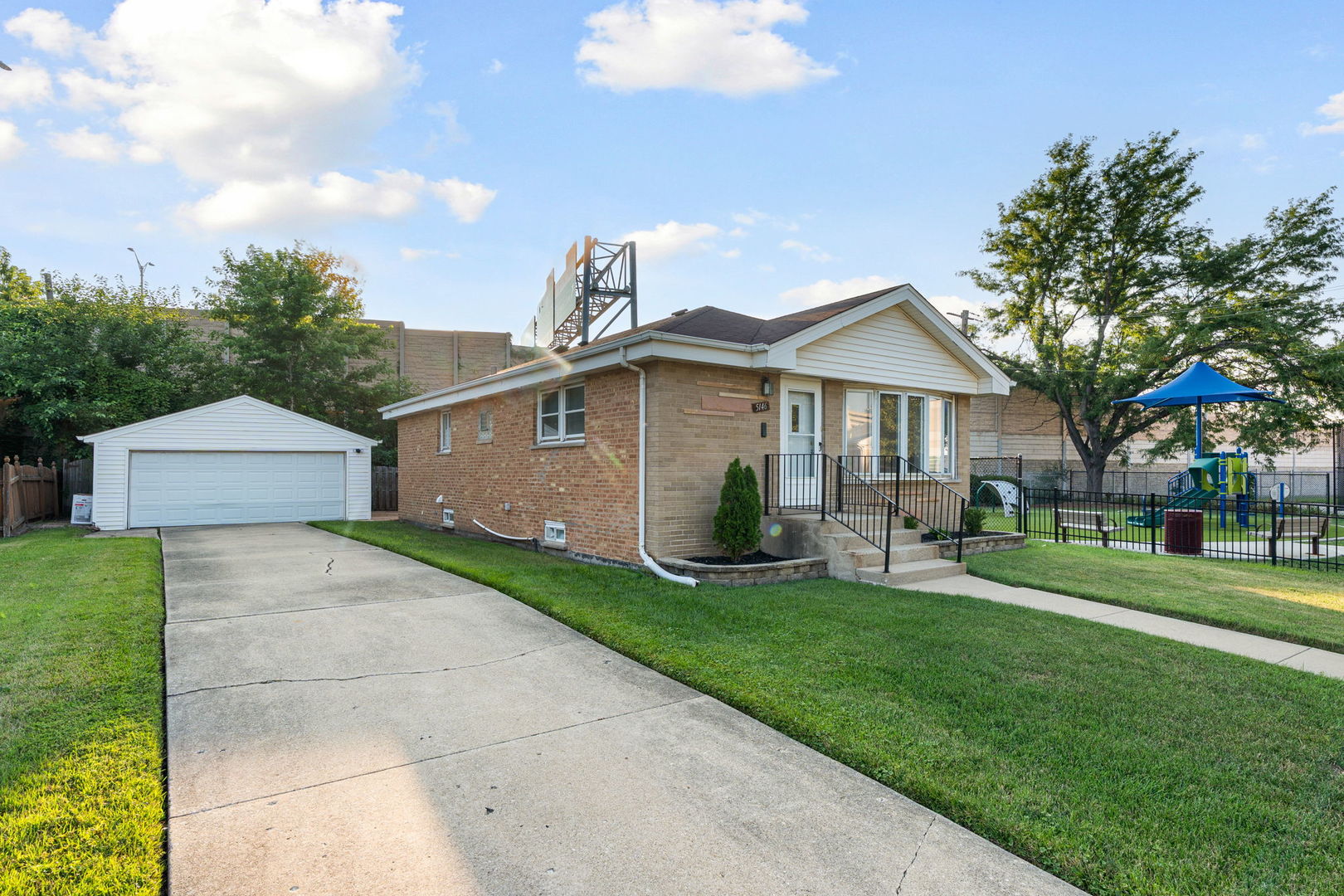 5146 Michigan Avenue, Schiller Park, IL 60176