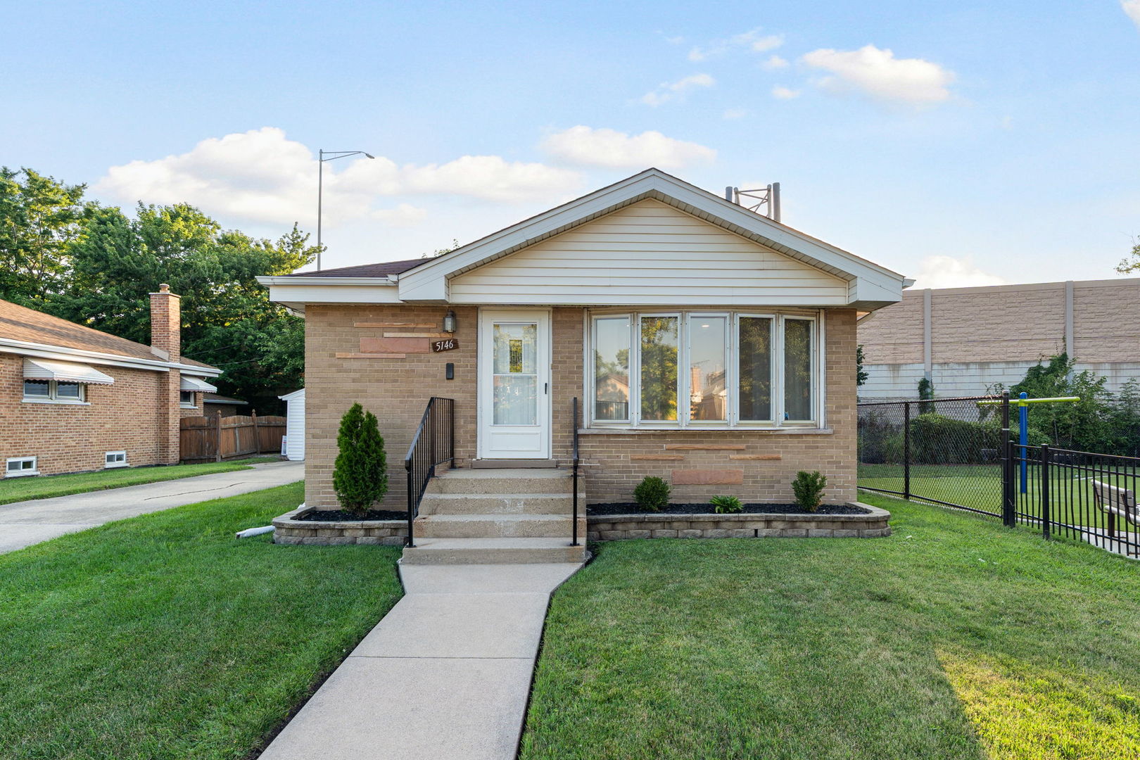 5146 Michigan Avenue, Schiller Park, IL 60176