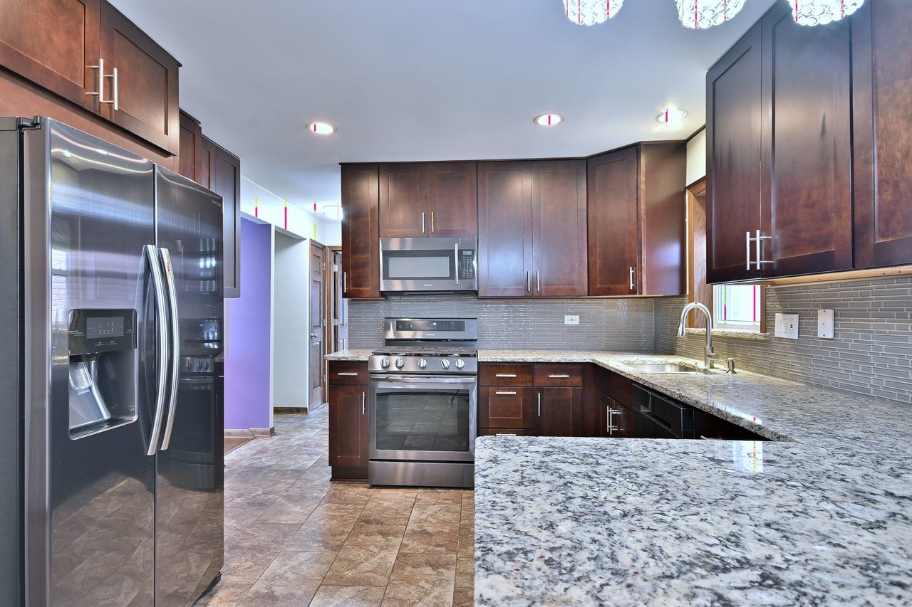 8646 W Berwyn Avenue #2N, Chicago, IL 60656