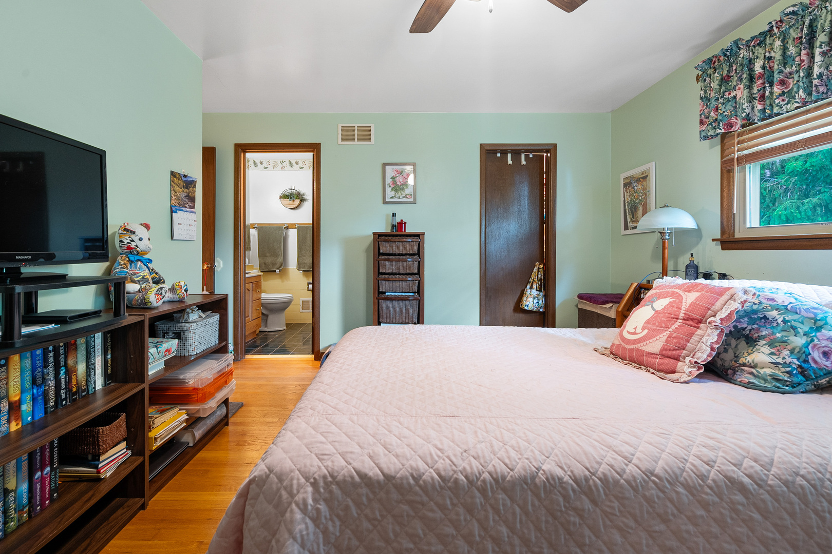 9108 Windsor Drive, Palos Hills, IL 60465