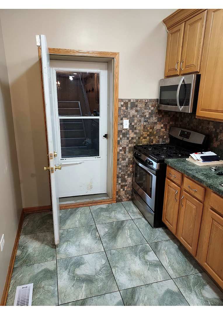 8233 S Langley Avenue #1, Chicago, IL 60619