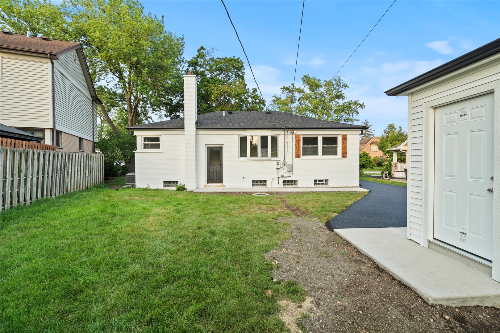 406 N Yale Avenue, Arlington Heights, IL 60005