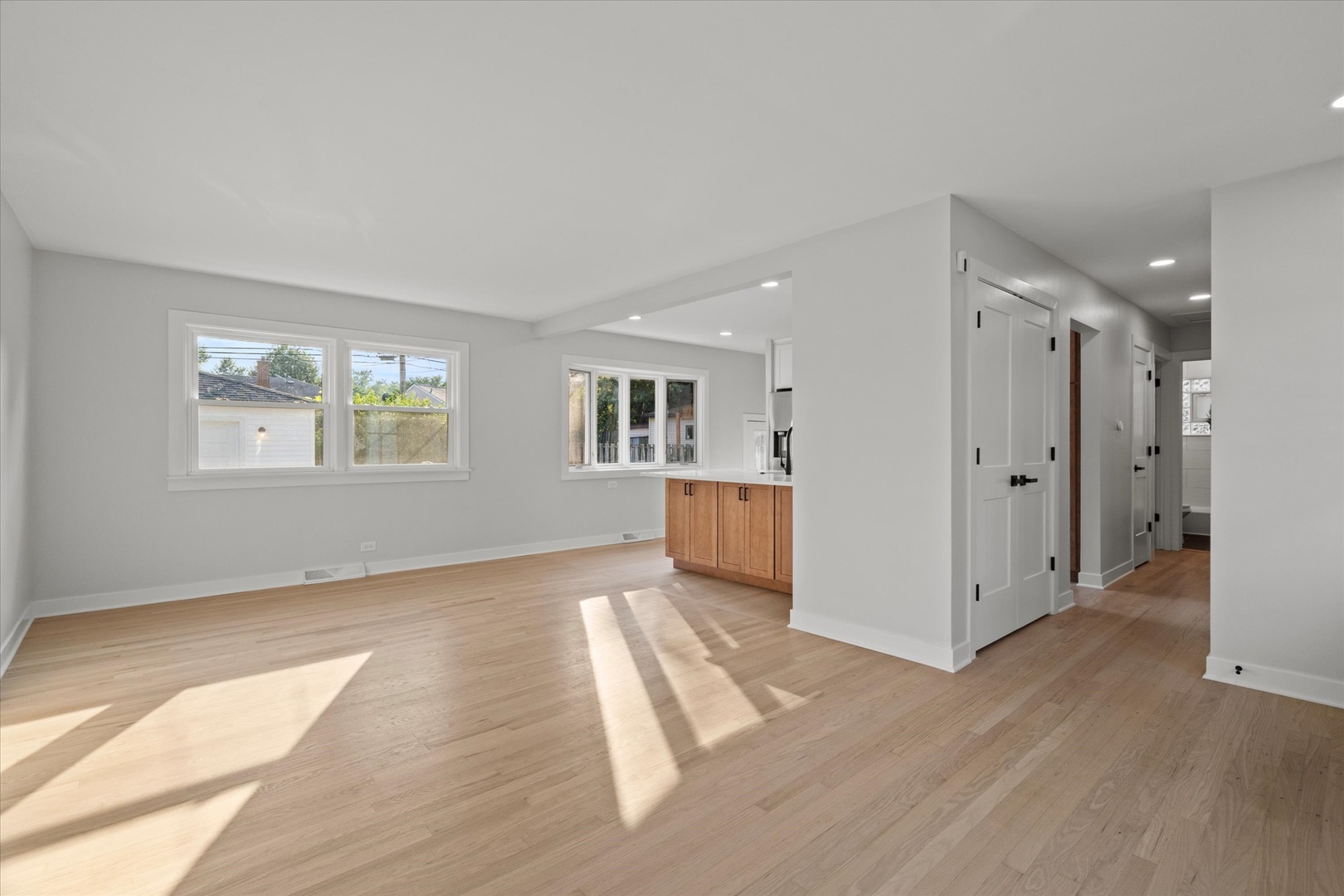 406 N Yale Avenue, Arlington Heights, IL 60005