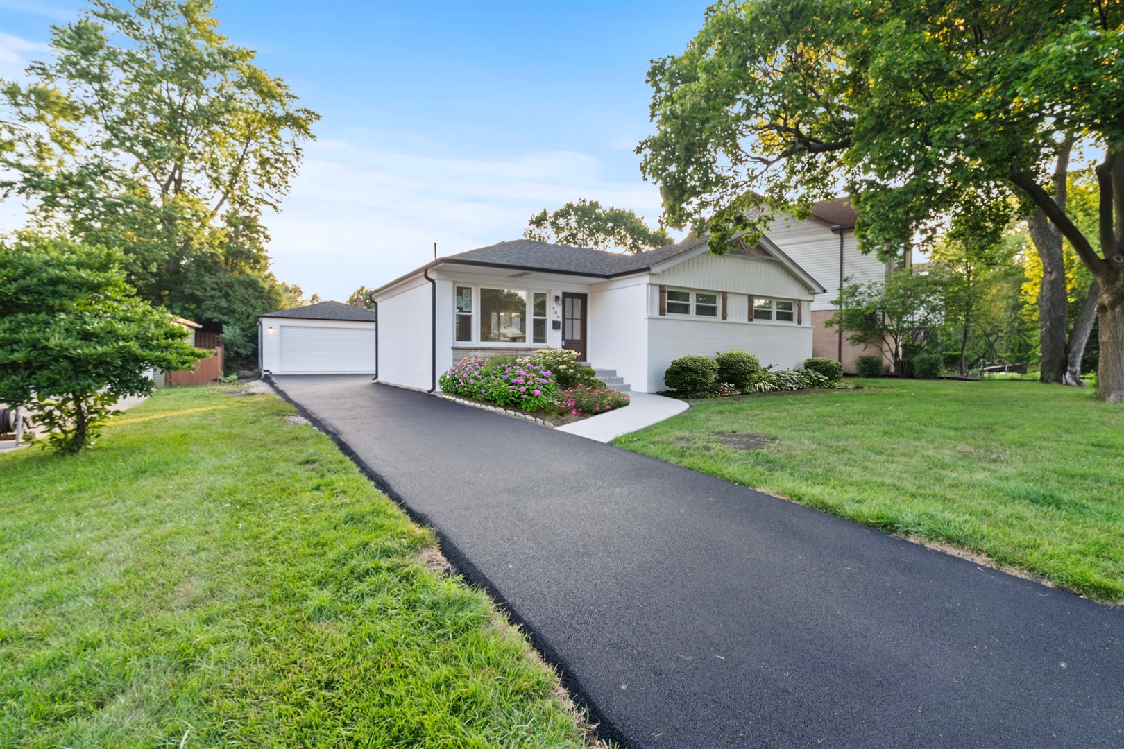 406 N Yale Avenue, Arlington Heights, IL 60005